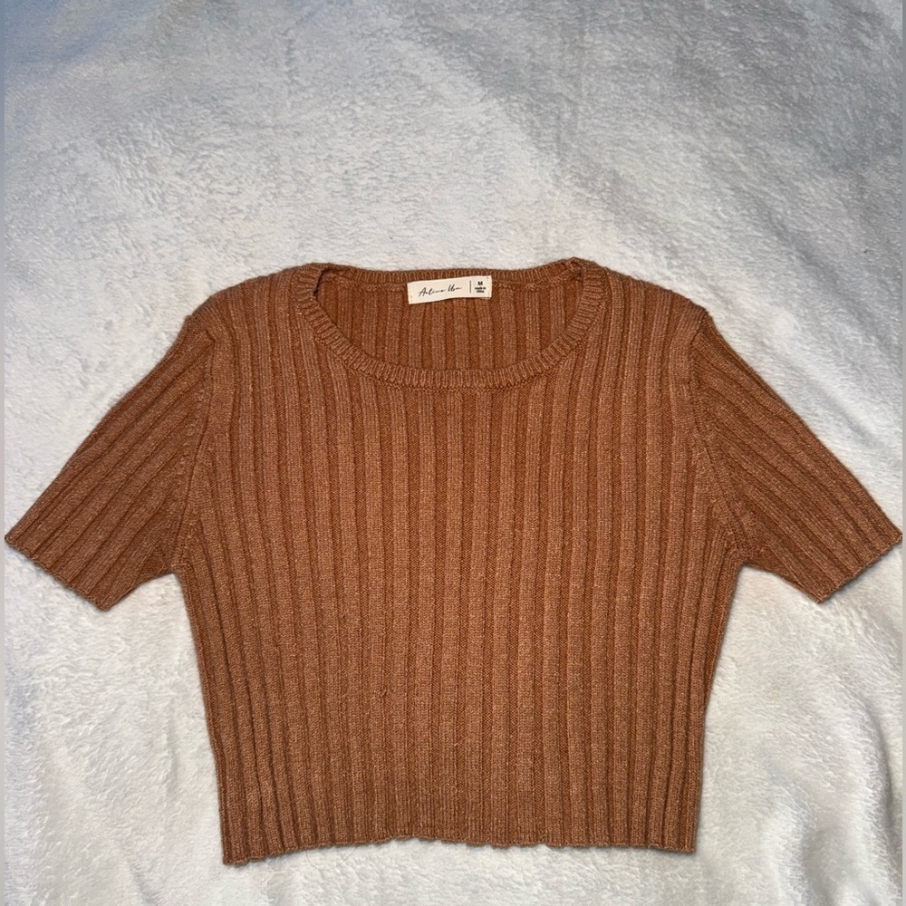 Active USA stretchy crop top